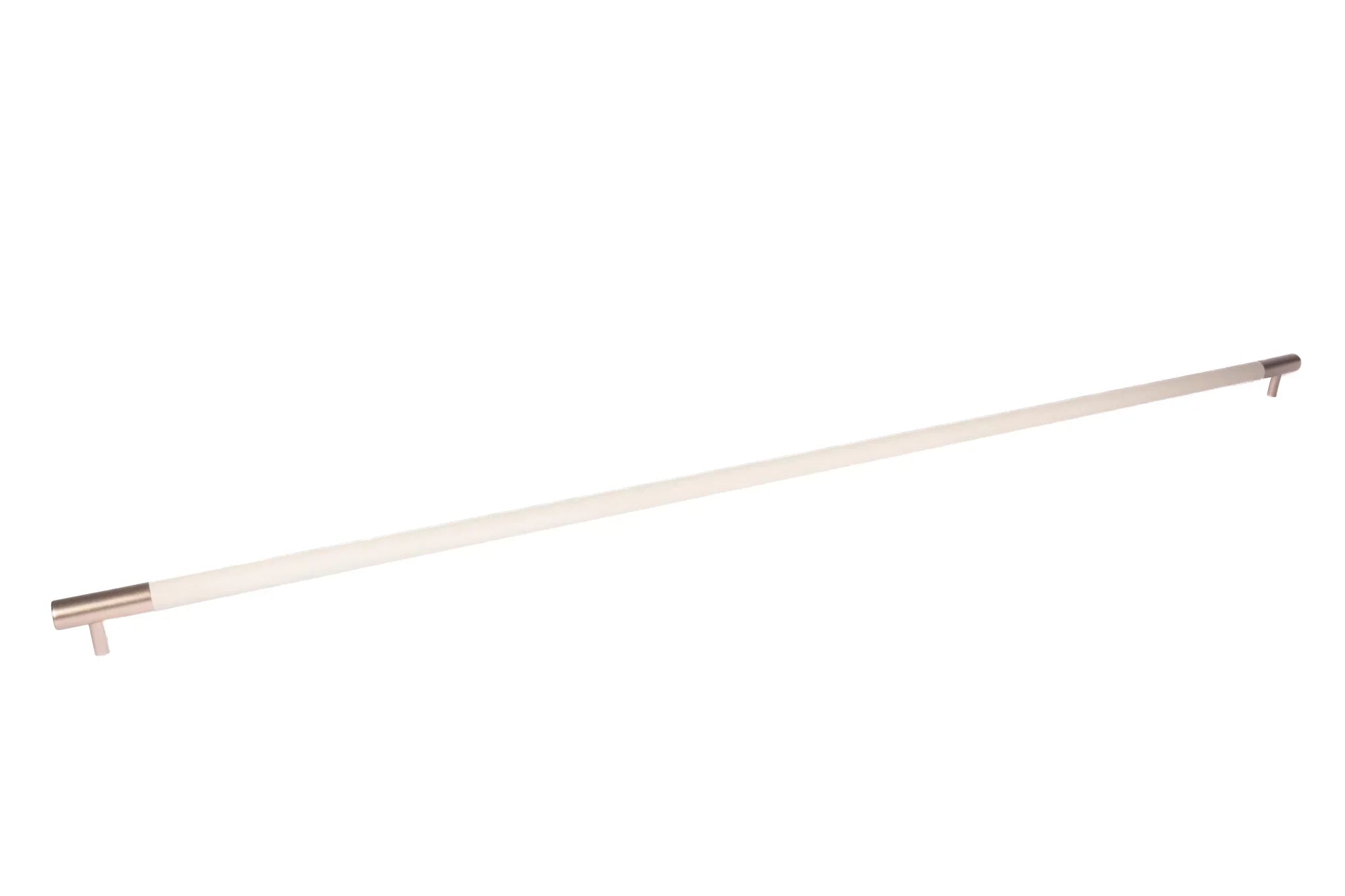 The Mantara L-0010 Lyra Handle is a modern aluminium + leather handle in white, ideal for kitchens, cabinets, and wardrobes.