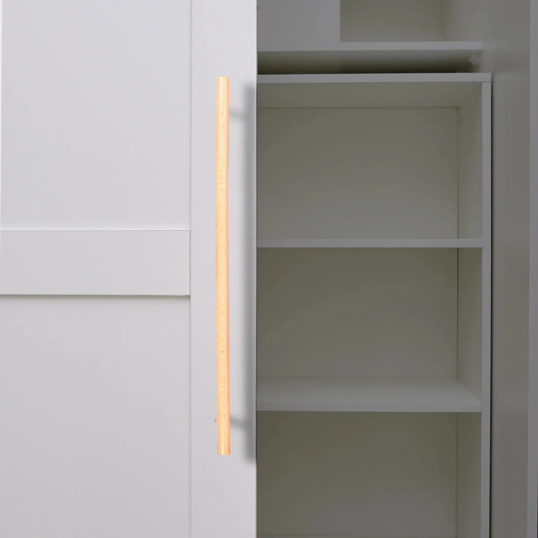 Mantara Madera Handle W-0052 is a modern beech wood handle, ideal for kitchen drawers, dresser drawers.