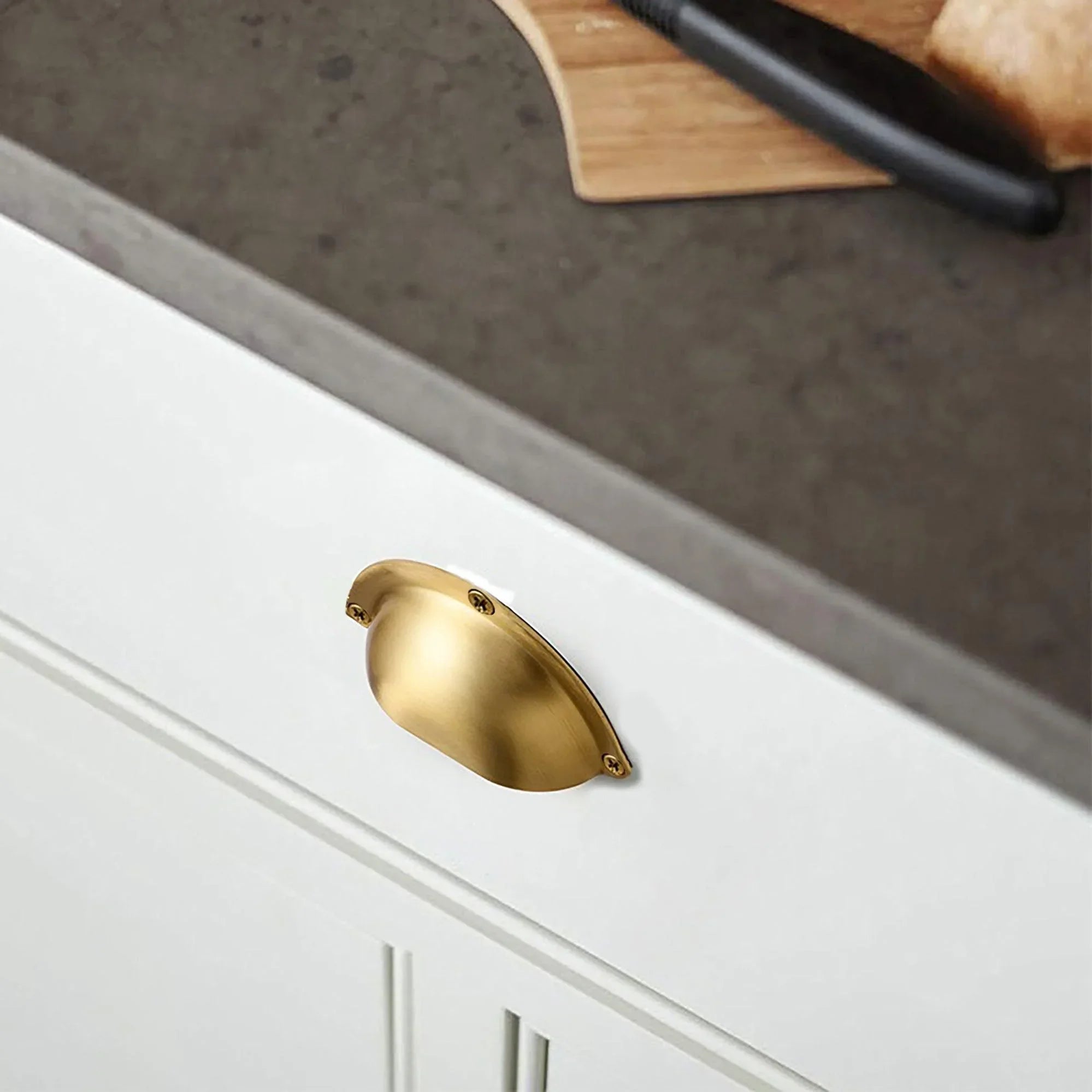 The Mantara B-0035 Mandap Handle is a modern brushed brass handle in gold, ideal for kitchens, drawers, cabinets, bedrooms, and cupboards.