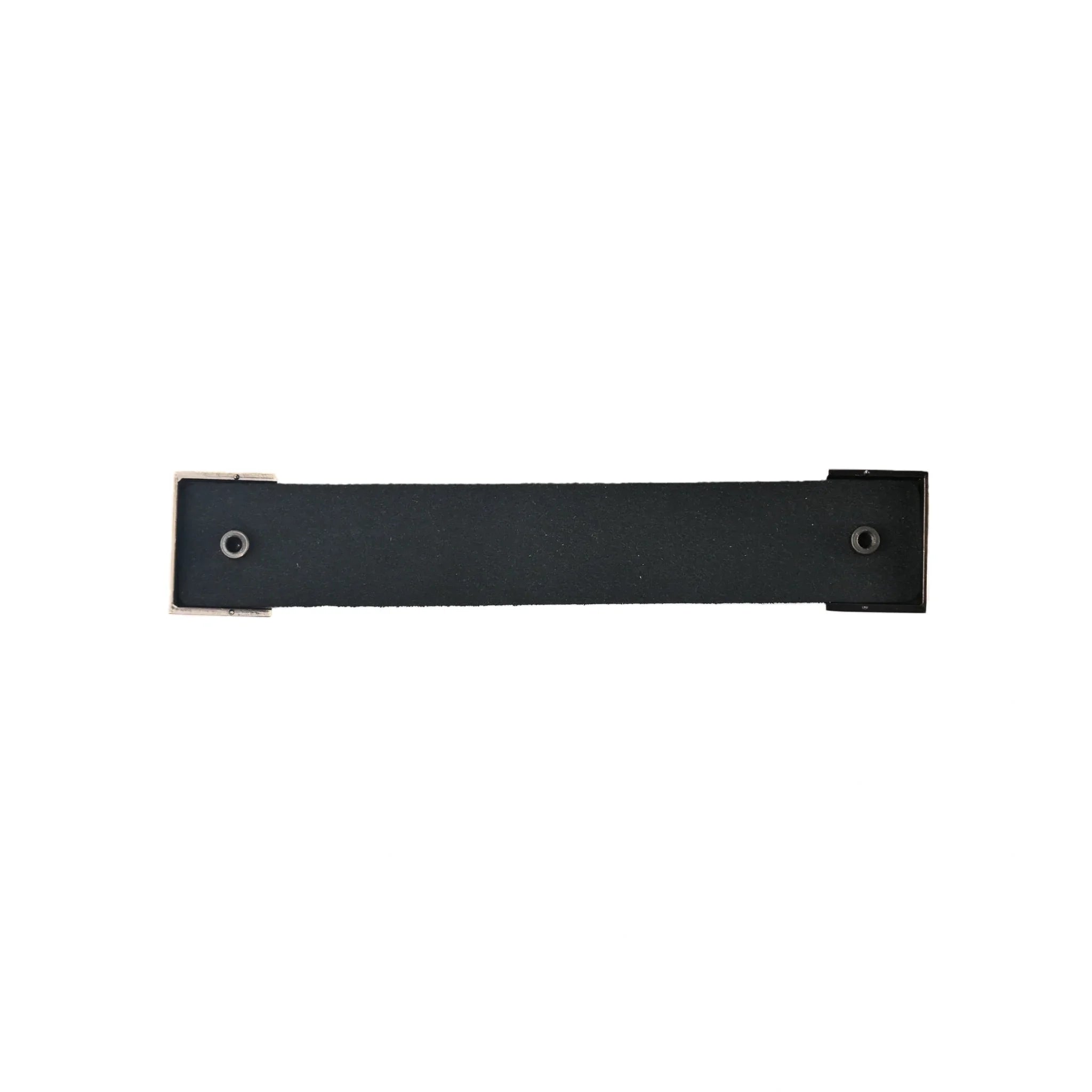 The Mantara L-0015 is a modern crystal handle in blue, ideal for kitchen drawers and dressers.
