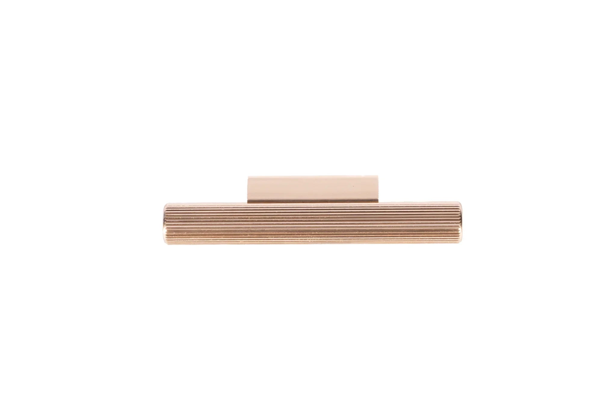 The Mantara AL-0012 Mara Handle is a modern aluminum handle in gold with a brushed finish, ideal for kitchens and drawers.