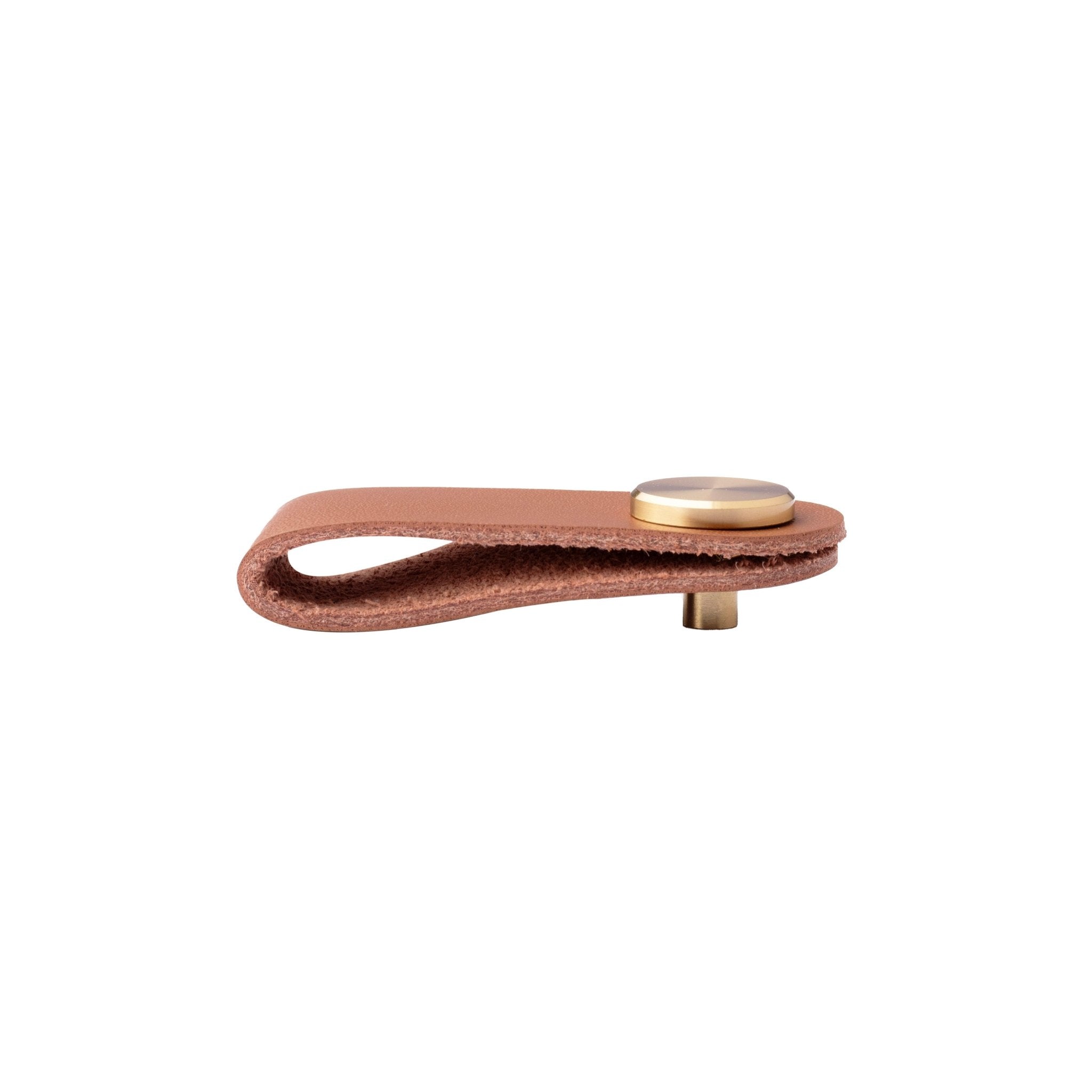 The Mantara L-0001 Maverick Pull Knob is a Nordic leather and brass knob in brown, ideal for kitchens and furniture.