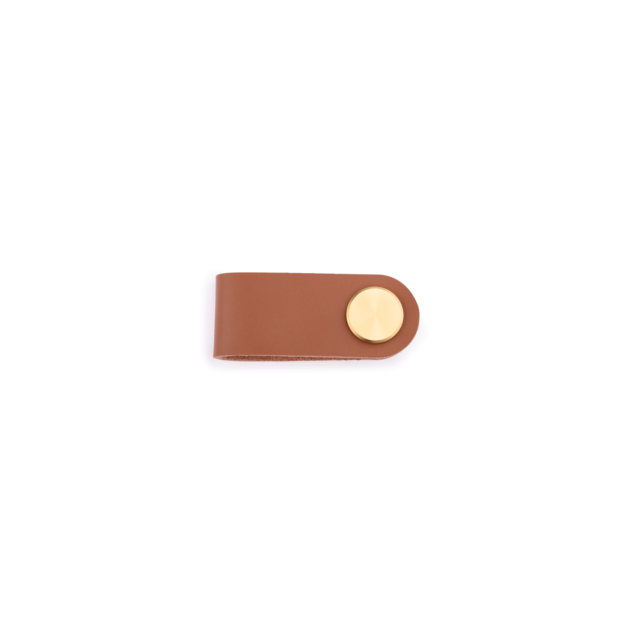 The Mantara L-0001 Maverick Pull Knob is a Nordic leather and brass knob in brown, ideal for kitchens and furniture.