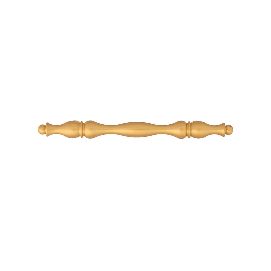 The Mantara B-0125 Miren Handle is a modern brass handle in bronze and gold, ideal for kitchen drawers, cabinets, and furniture.