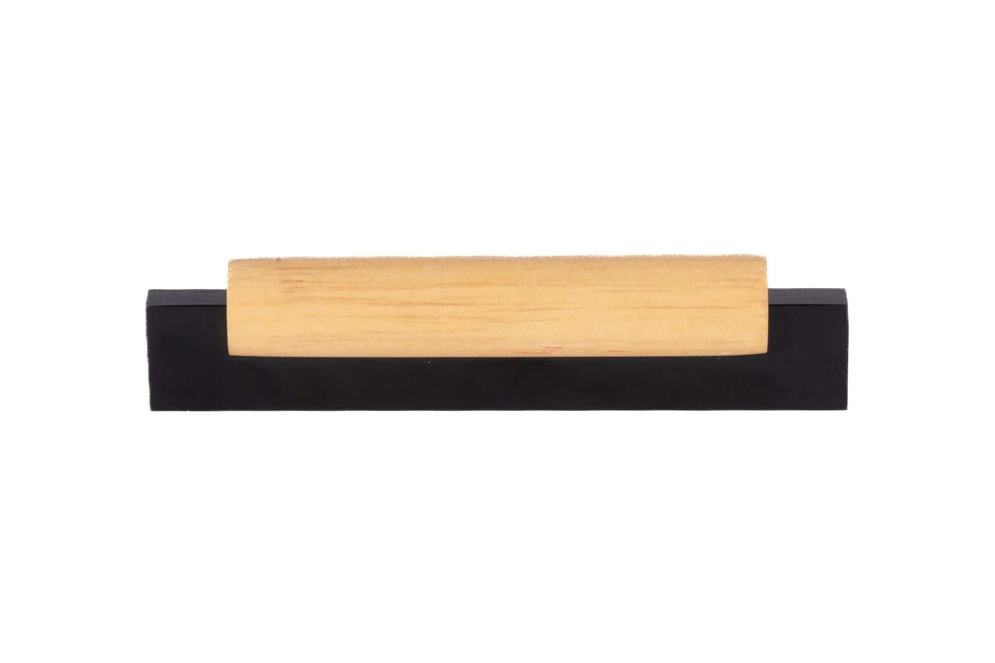 Mantara Oakley Handle W-0033 is a modern zinc alloy and beech wood handle in black, ideal for kitchen and dresser drawers.