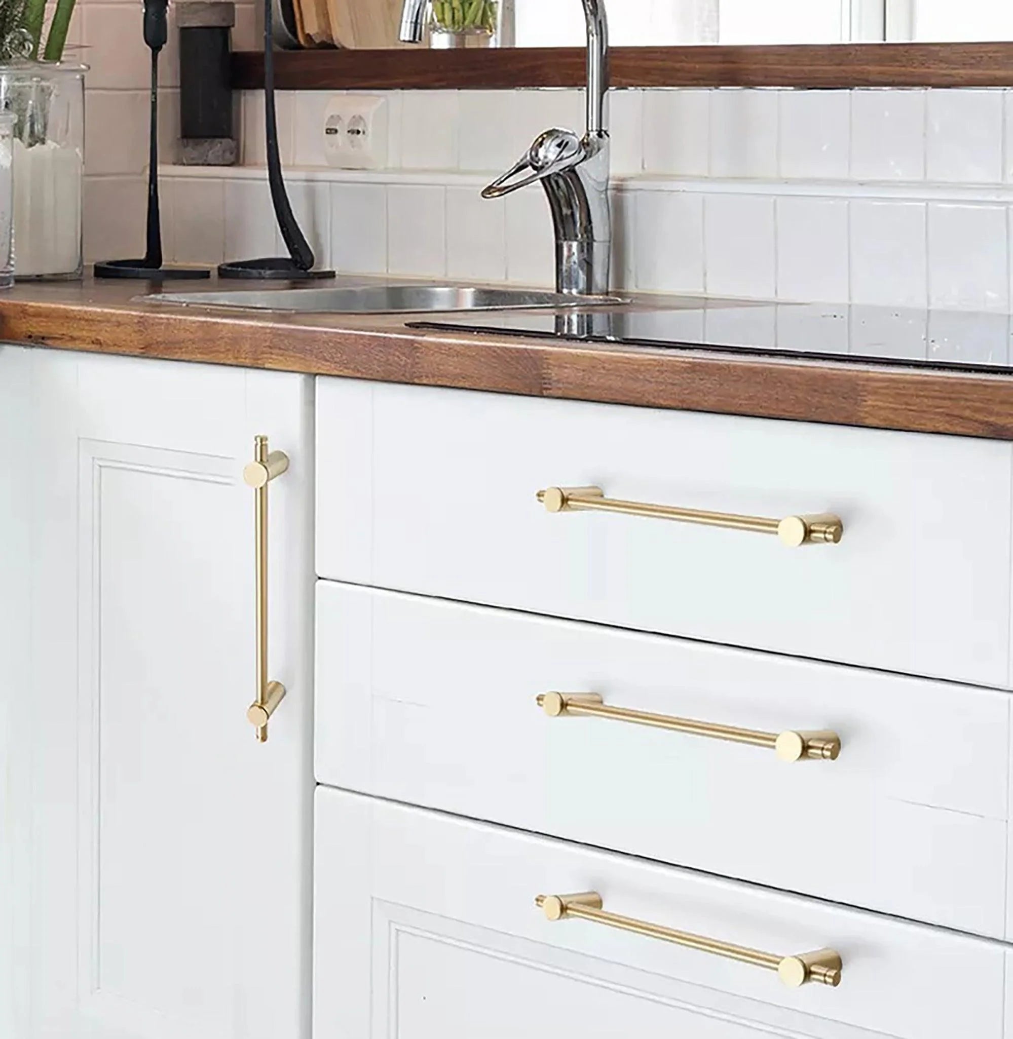 Mantara Marula Handle SKU B-0081 is a modern solid brass handle in polished gold for wardrobes and cabinets.