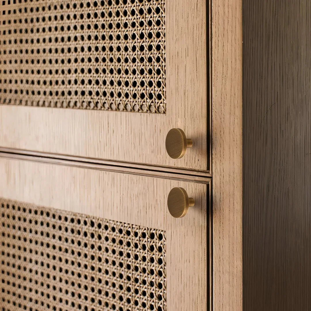 The Mantara B-0004 Regal Gold Knob is a modern solid brass knob in bronze, ideal for cabinets and wardrobes.