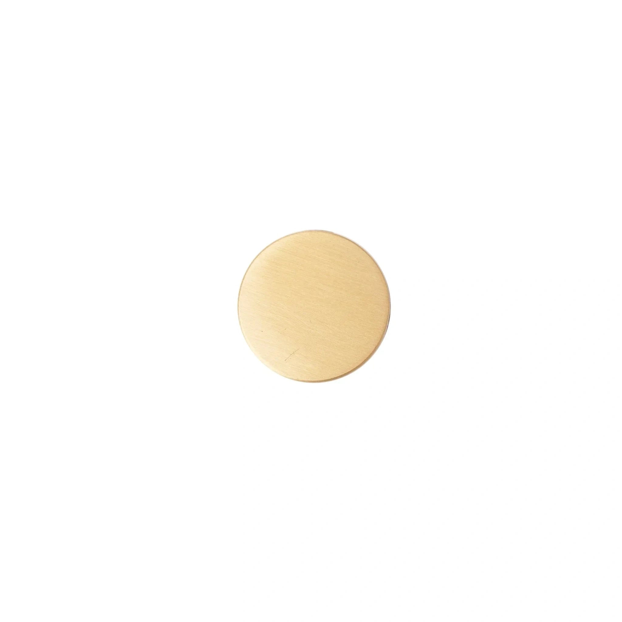 The Mantara L-0003 Tanner Knob is a modern brass and leather knob in black, perfect for cabinets and furniture.