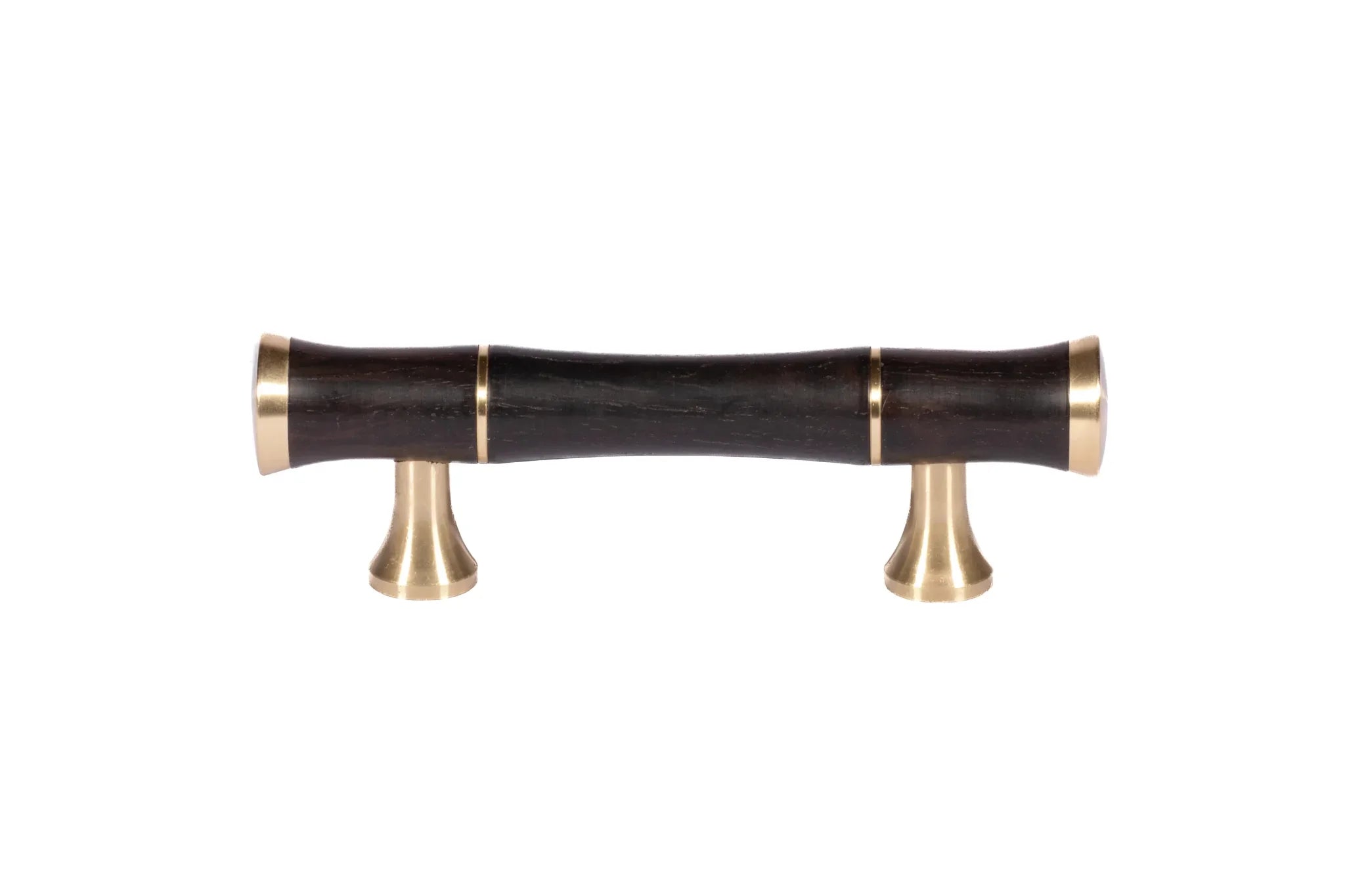 Mantara Titus Handle W-0019 is a modern brass and wood handle in black brushed finish, ideal for kitchen drawers and dresser drawers.