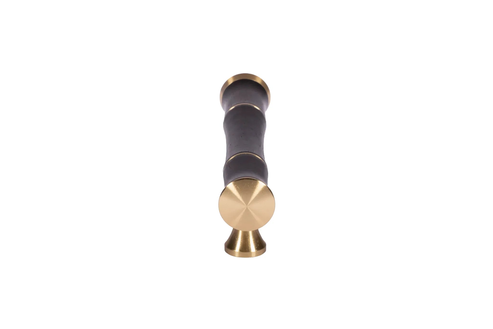 Mantara Titus Handle W-0019 is a modern brass and wood handle in black brushed finish, ideal for kitchen drawers and dresser drawers.