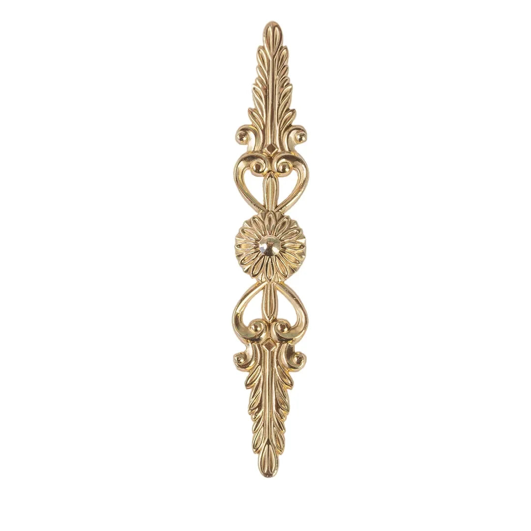 Mantara Daisy Handle B-0087 is a modern brass handle in gold, ideal for drawers, cabinets, wardrobes, and main doors.