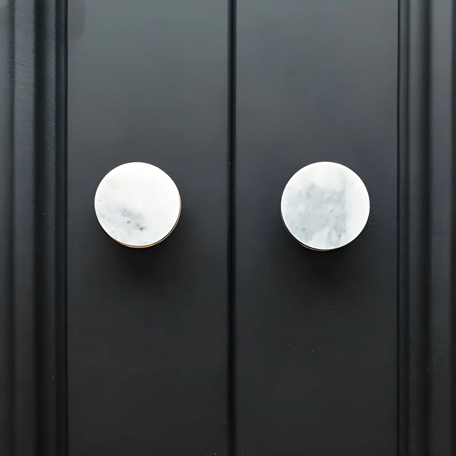 Marble and brass round knob in white finish by Mantara M-0003, Suitable for door knob, cabinet knob, Kitchen, Bathroom knob.