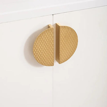 Sorelle Handle