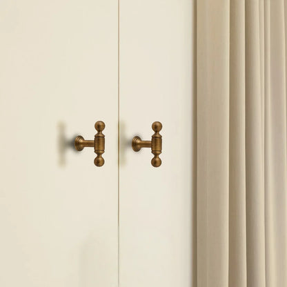 Caelum Handle