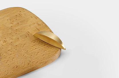 Round crystal and brass cabinet knob  B-0024. Elegant hardware for drawers and wardrobe doors by MANTARA