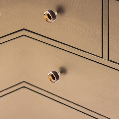 Round knob made of artificial crystal and brass in black, brass and champagne finishes, model A-0002 by Mantara.