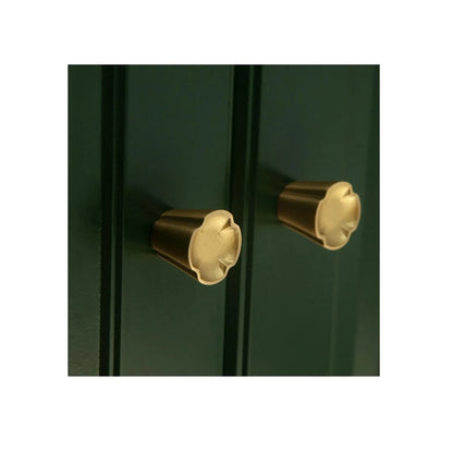 Clover knob B-0011, gold brushed, Dia23mm H20mm, for wardrobes, furniture &amp; bathrooms by Mantara