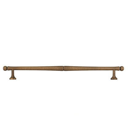 Mantara Giselle Handle B-0069 is a modern brushed brass handle in bronze, ideal for cupboards and kitchens.