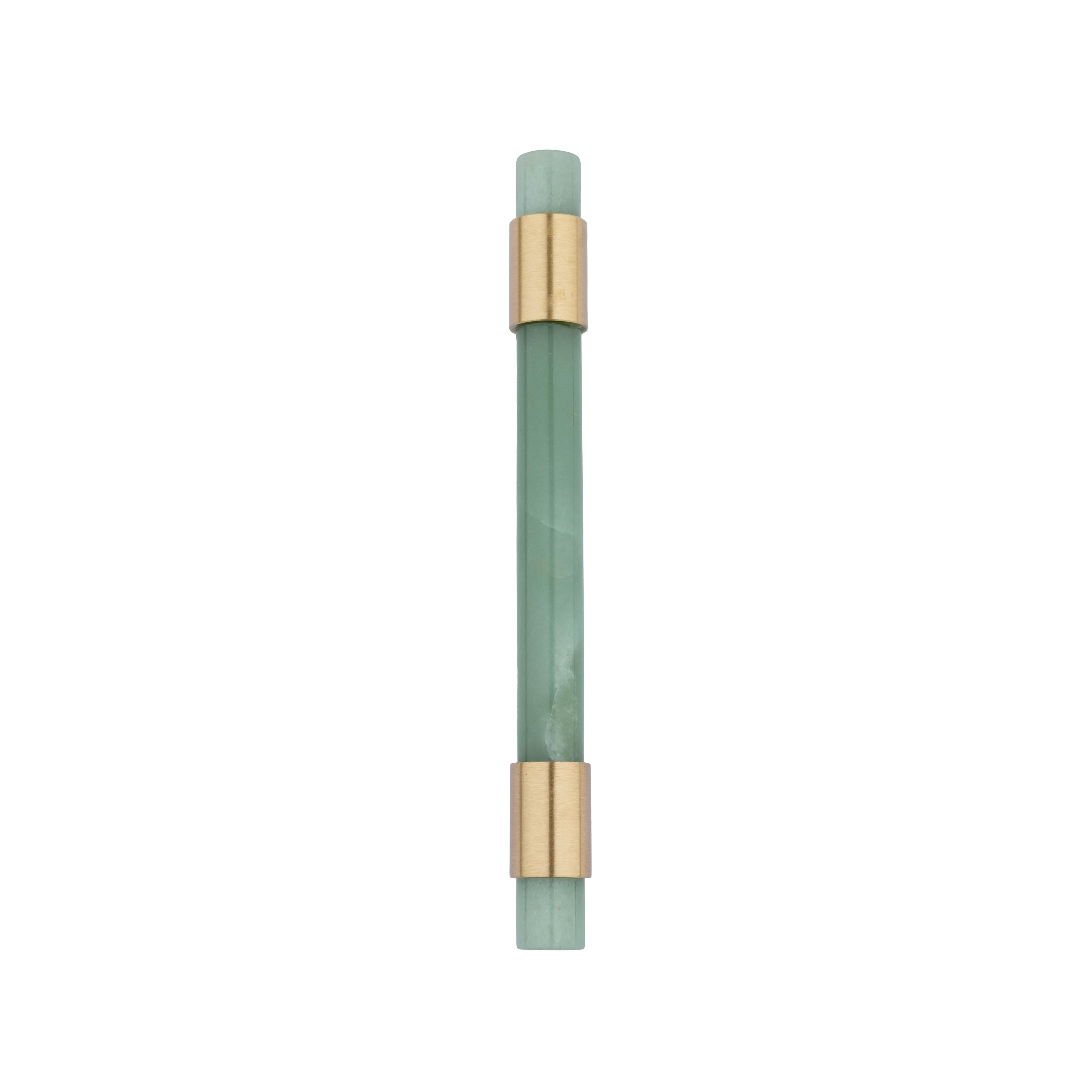 Luster Handle