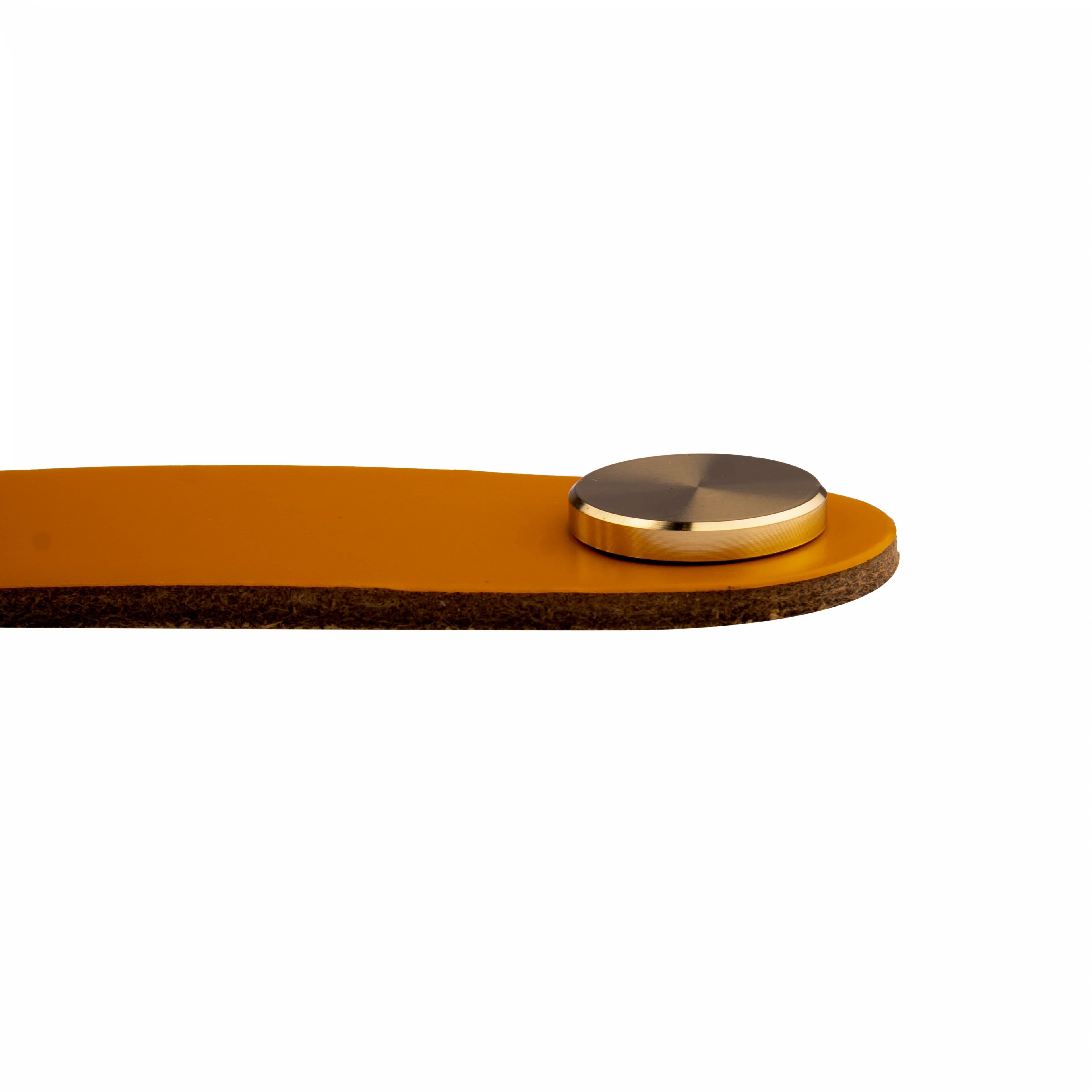 The Mantara L-0001-160 Maverick Handle is a Nordic leather and brass handle in brown ideal for kitchens and wardrobes.