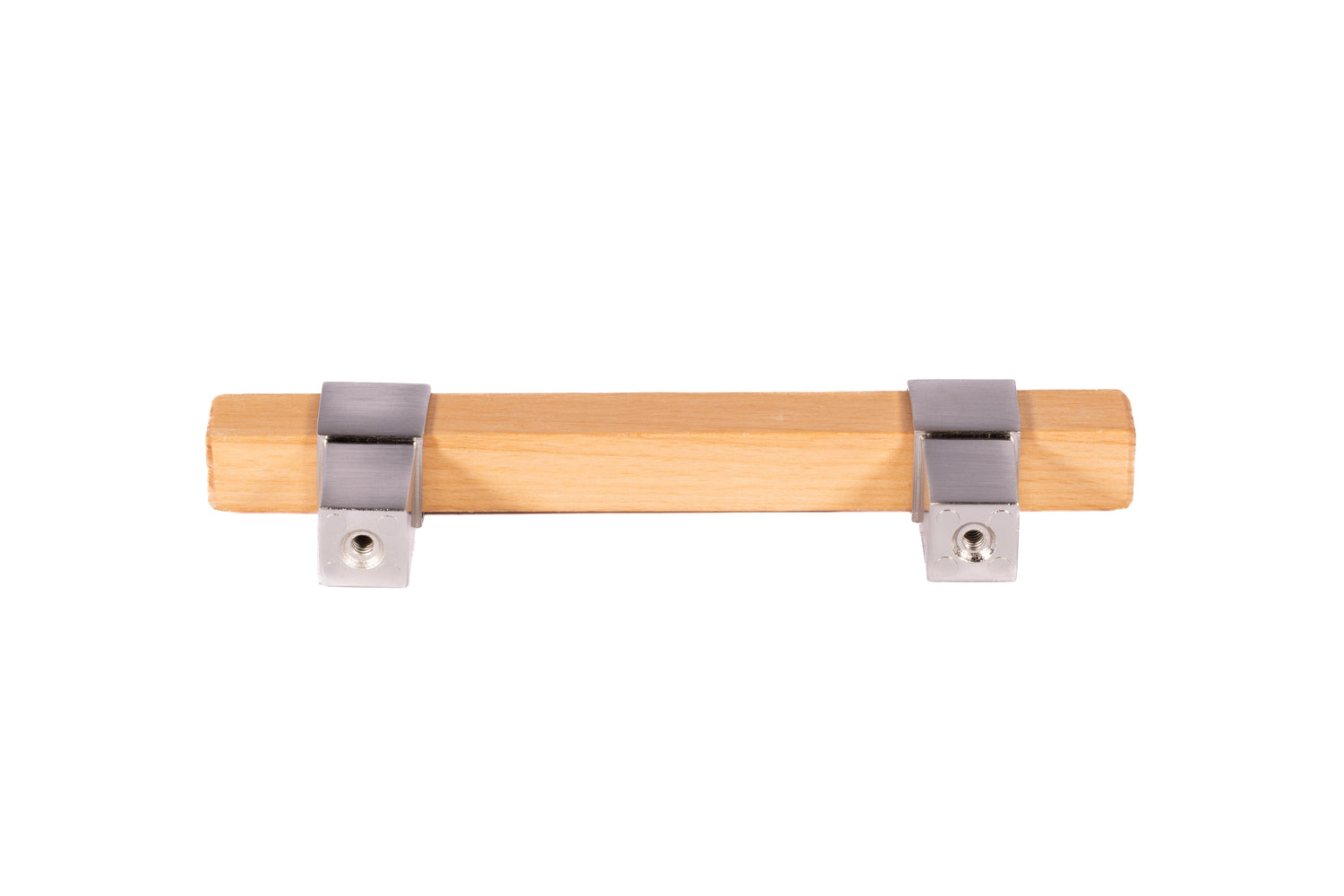Mantara Lorien Handle W-0028 is a modern zinc and beech wood handle in silver ideal for kitchen and dresser drawers.