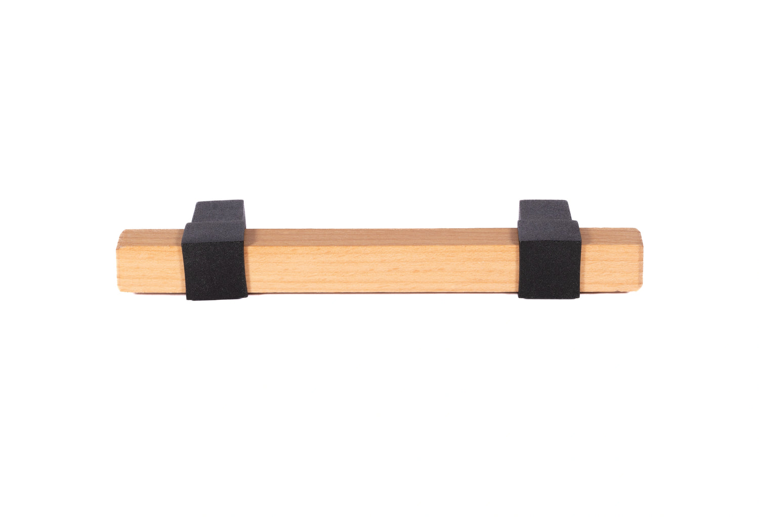 Mantara Lorien Handle  W-0028 is a modern zinc and beech wood handle in  black ideal for kitchen and dresser drawers.