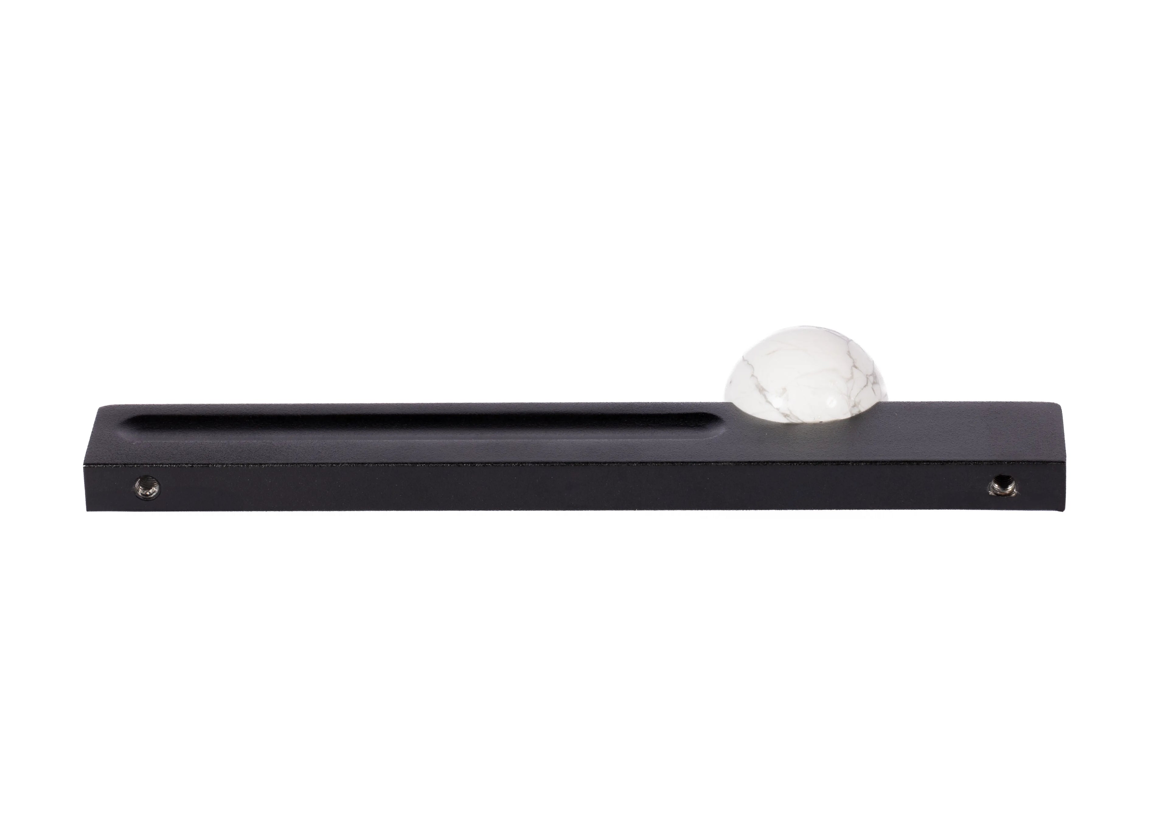 Calyx Handle