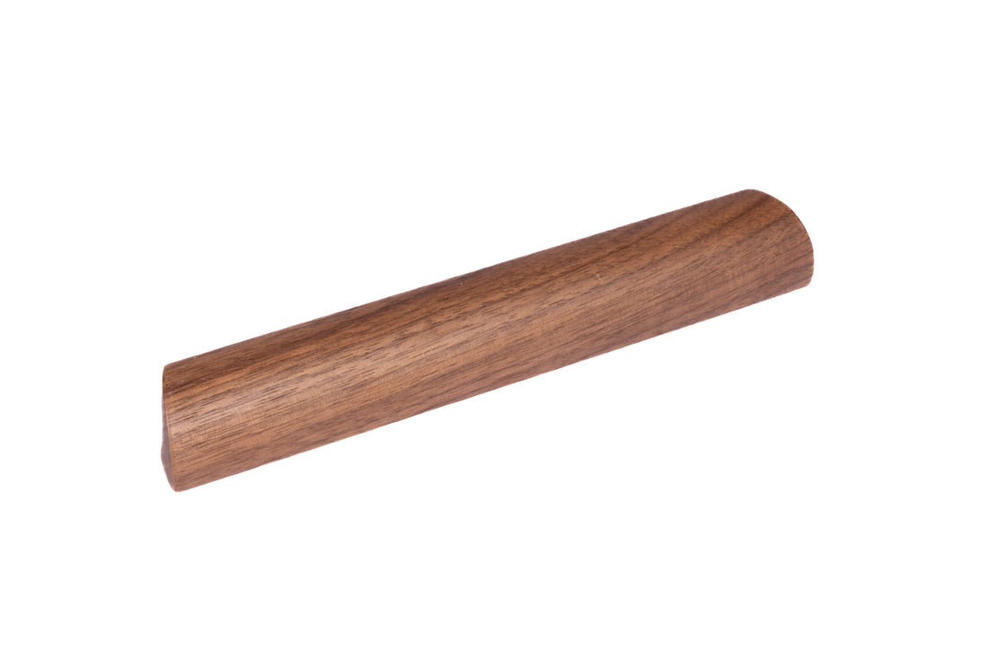 Mantara Salvan Handle W-0047 is a modern walnut wood handle, ideal for kitchen drawers, dresser drawers.