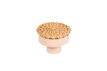Mantara Wickerly Knob W-0043 is a modern beech wood knob, ideal for kitchen drawers, dresser drawers.