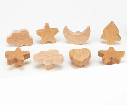 Mantara Crescent Moon Knob W-0046 is a modern beech wood knob, ideal for kitchen drawers, dresser drawers.