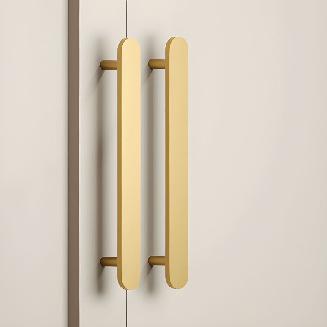 The Mantara B-0132 is a modern brass knob in gold, a ideal for drawers and cabinets.