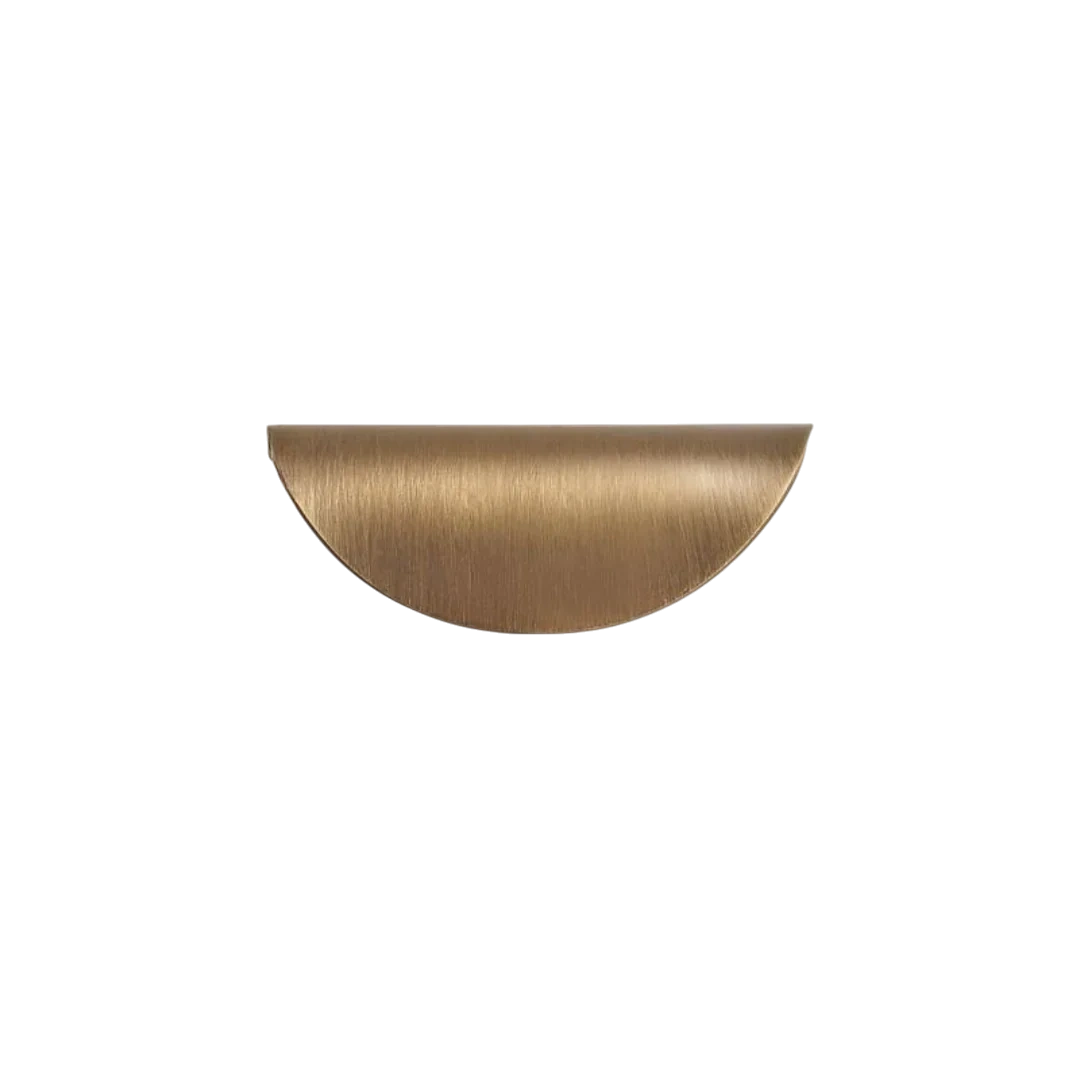 Mantara Veren Pull Handle SKU B-0161 is a modern brass handle in a brushed finish, ideal for kitchen drawers, dresser drawers, wardrobes, cabinets, and cupboards.