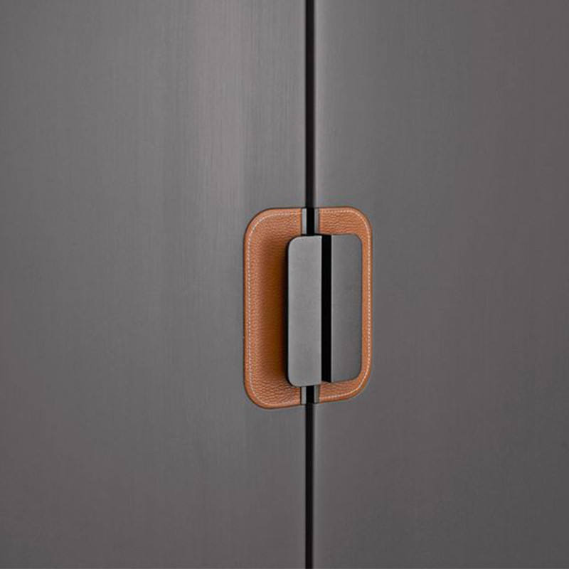 Geometry Leather Handle