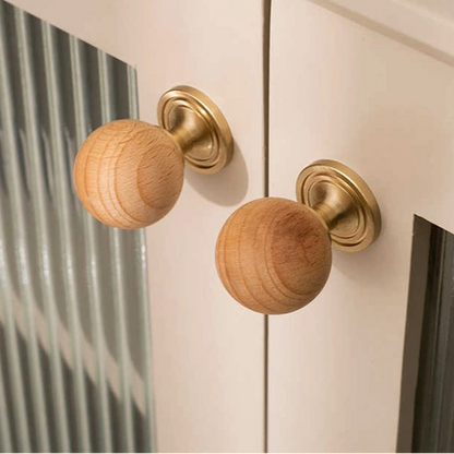 Mantara Globe Knob W-0049 is a modern beech wood knob, ideal for kitchen drawers, dresser drawers.