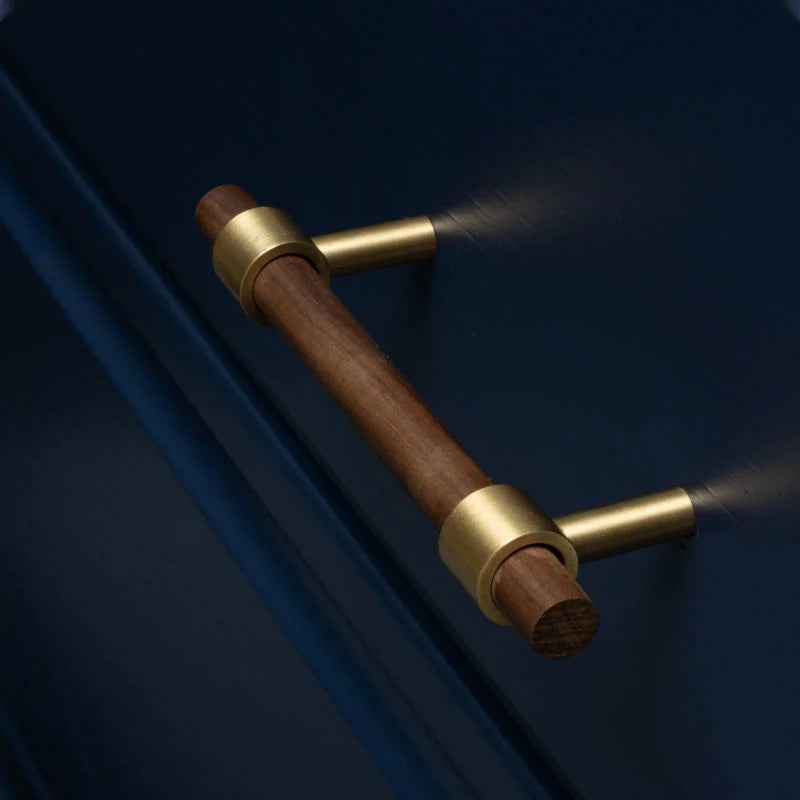 Holt Handle