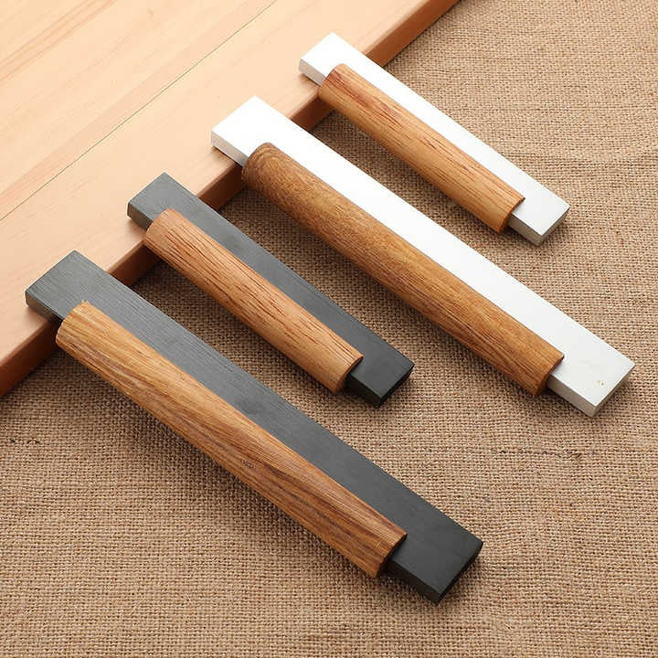 Oakley Handle