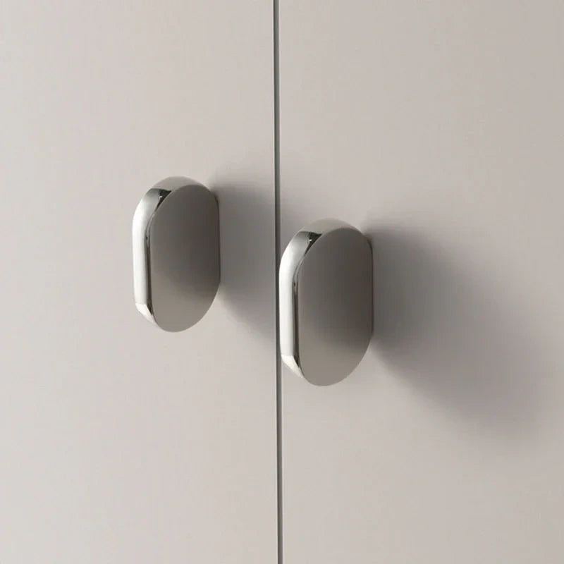 Mantara Saven Knob Z-0041 polished chrome zinc T-bar handle for kitchen and dresser drawers, modern design.