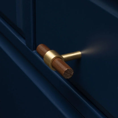 Holt Handle