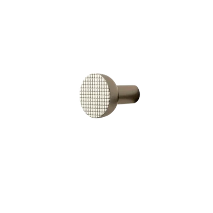 Mantara Luren Knob and Handle Z-0042 polished zinc handle in chrome finish for kitchen and dresser drawers.