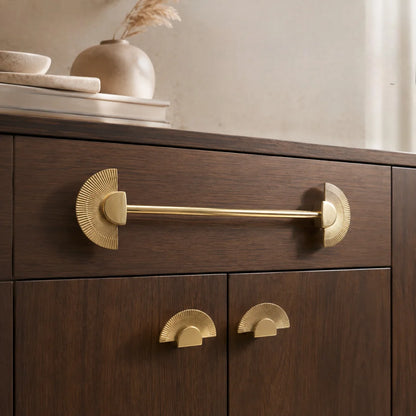 Palm Knob &amp; Handle
