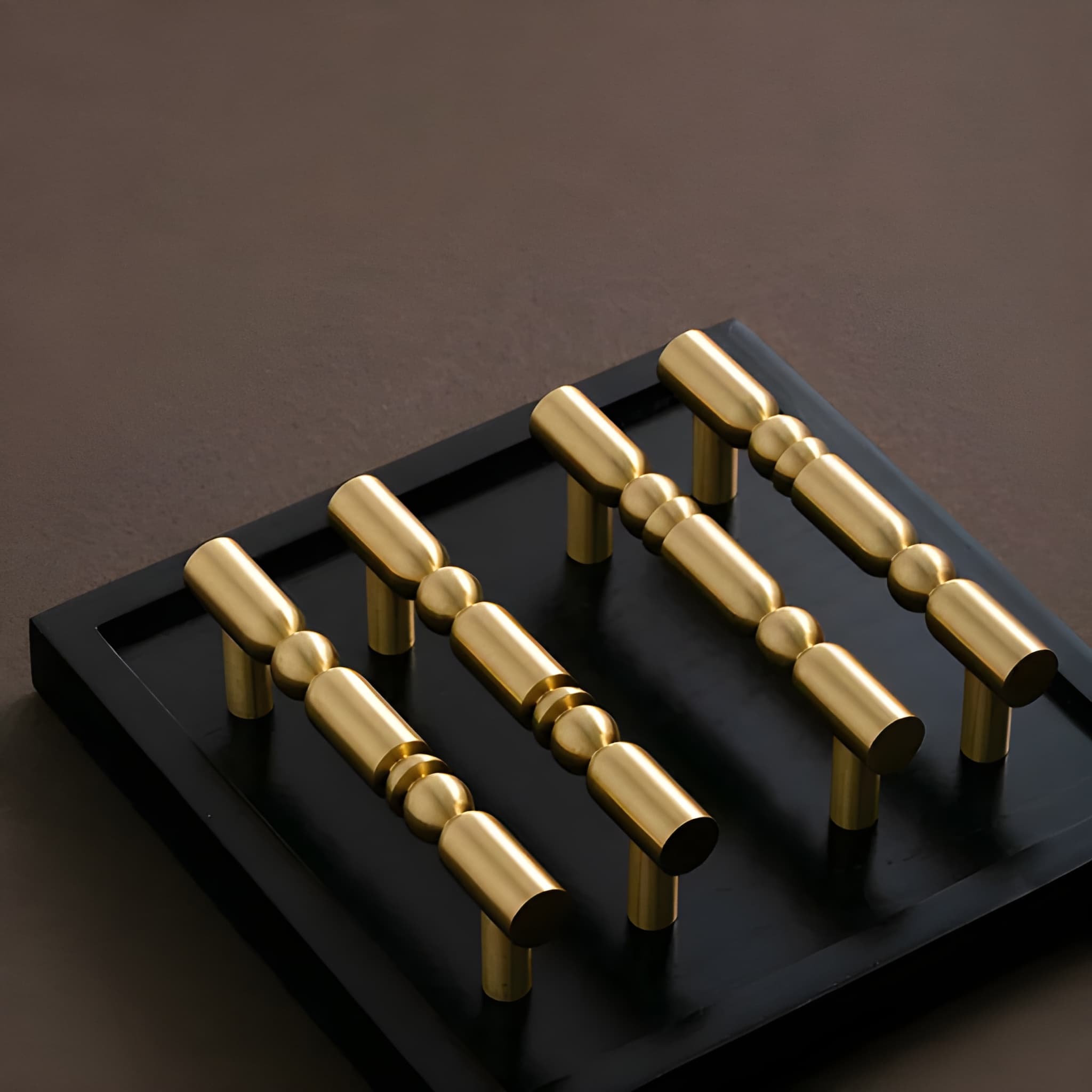 Velen Handle And Knob Pack of 1 (Made-to-order Only)