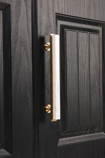 Acropolis Handle M-0010-H in White marble &amp; brass, brushed finish, 144mm &amp; 170mm, for modern cabinets by Mantara