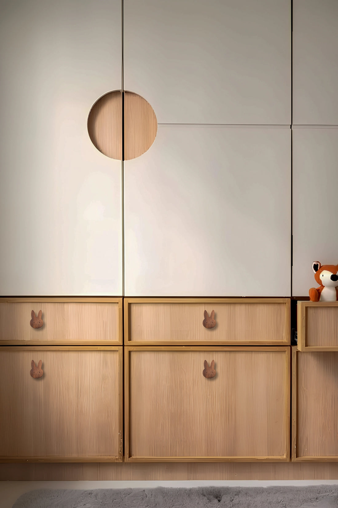 Mantara Rabbit Knob W-0024 is a modern walnut  wooden knob/hook, ideal for kids’ rooms, drawers, and cabinets.