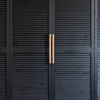 Mantara Aranya Handle W-0053 is a modern beech wood handle, ideal for kitchen drawers, dresser drawers.