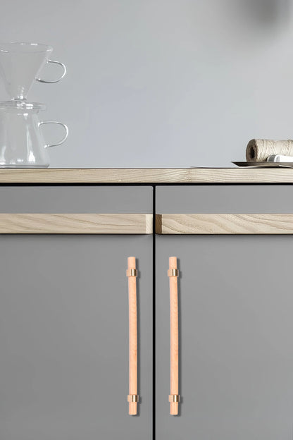 Mantara Aranya Handle W-0053 is a modern beech wood handle, ideal for kitchen drawers, dresser drawers.