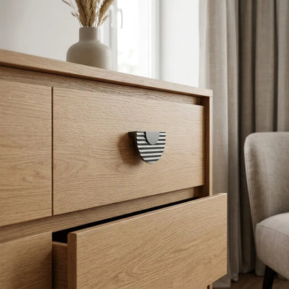 Lunette Pull Handle