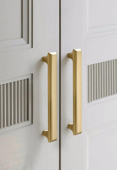 Modern brushed brass handle in gold, ideal for wardrobes, buy wardrobe handles and brass door handles.Mantara Alaric Handle B-0066 