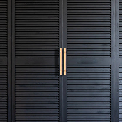 Mantara Aranya Handle W-0053 is a modern beech wood handle, ideal for kitchen drawers, dresser drawers.