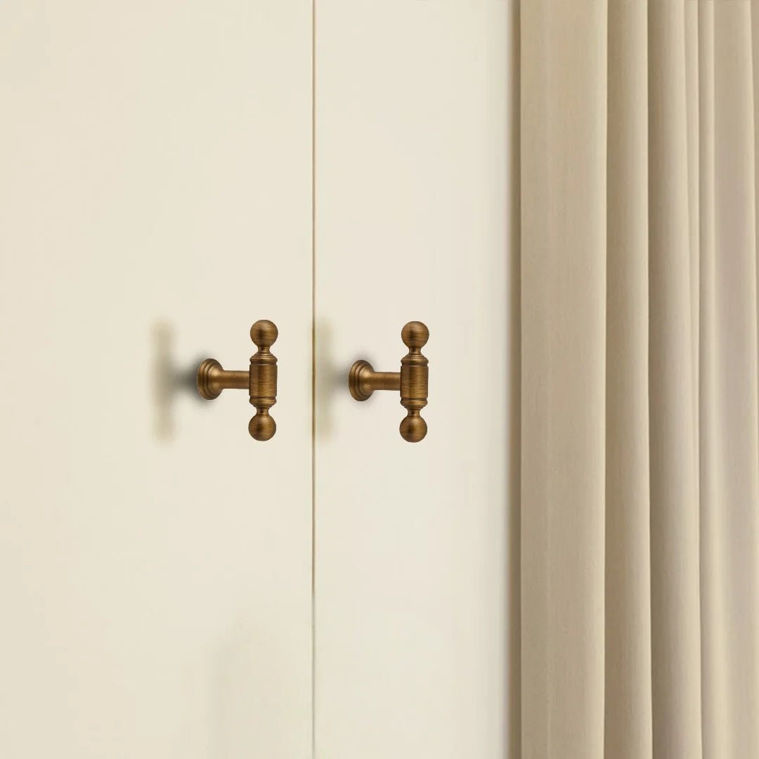 Caelum Handle
