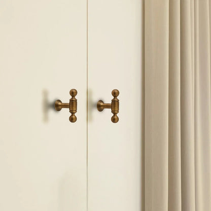 Caelum Handle
